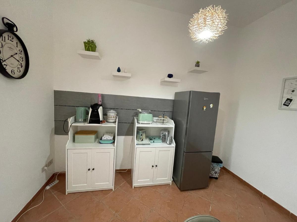 Casa Vacanze Baglio Barcellona Mondello Palermo Bagian luar foto